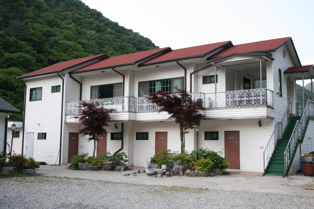 곰바위 산장 